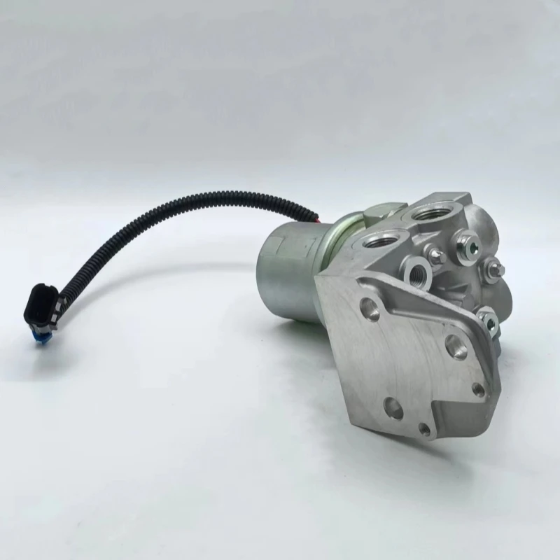 Fuel Pump OEM 87676818 12V  Compatible with New Holland Tractor  P76912