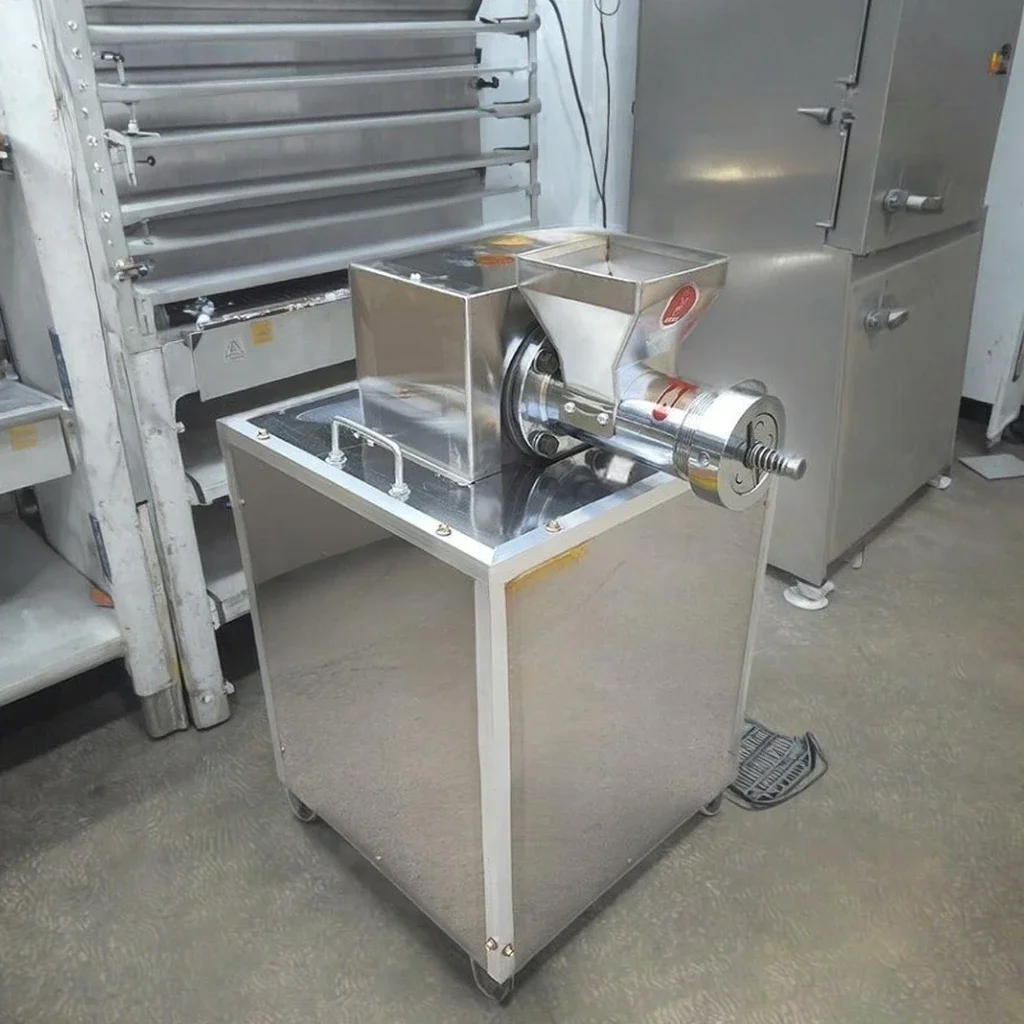 

【Hot】Professional Commercial Pasta hine 220V Automatic aroni Noodle Maker with Motor Popular for aroni Pasta Production