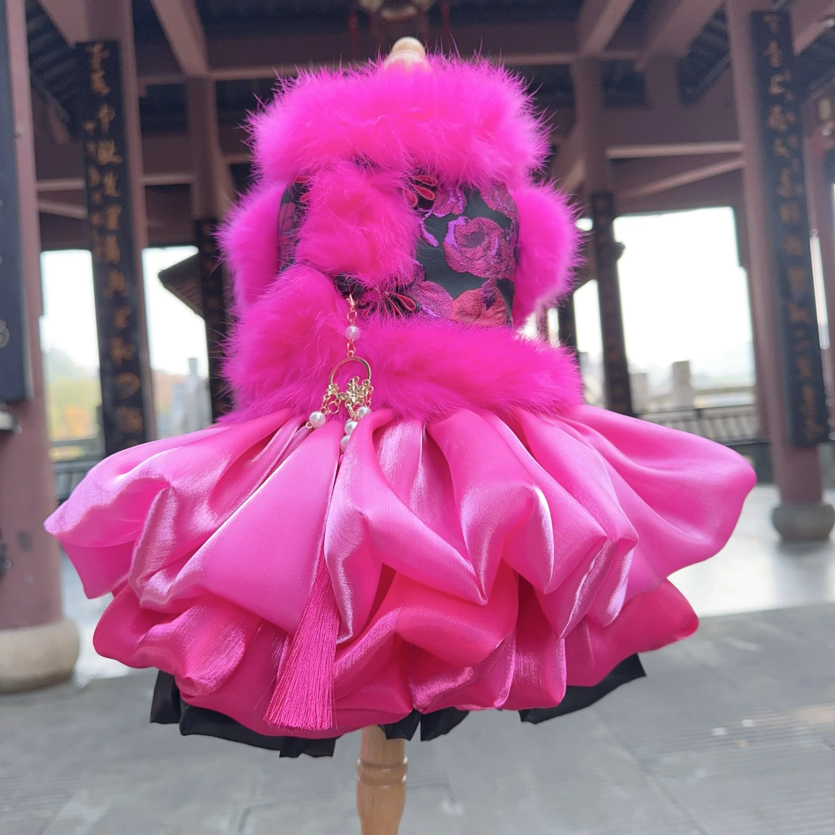 

Luxury Handmade Rose Red Pet Dog Clothes Fashion Thick Cotton Plush Cheongsam Dresses For Small Medium Dog Poodle Puppy Outfits