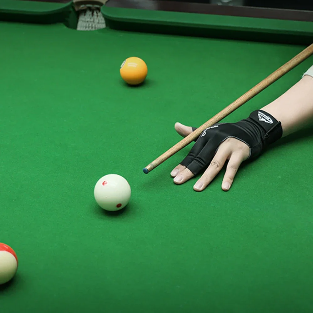 Bilardo eldiven sol el kaymaz 3 parmak Snooker bilardo eldiven erkekler için ayarlanabilir Snooker havuzu eldiven bilardo aksesuarları