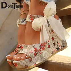 Brand New Female Open Toe Platform Sandals Fashion Flower Print Lace-up Wedges High Heels Sandals Women Casual Party Woman Shoes