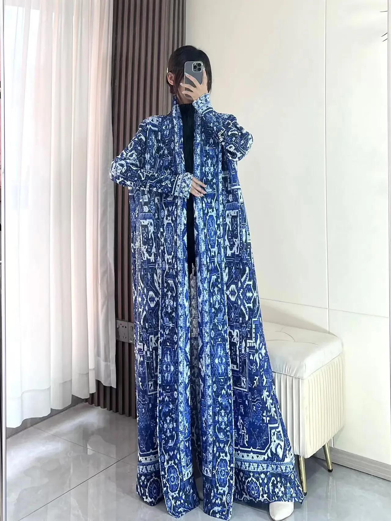 SXZ Pleats Robe Vintage Print Pleated Long Trench Coat Women Scarf Collar Loose Windbreaker Fashion 2024 Spring New Clothing