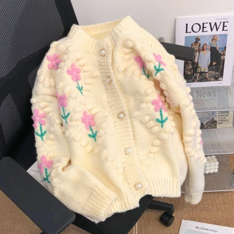 2025 Autumn and Winter Fashion New Women's Elegant Knitted Loose Cardigan Single Breasted Retro Three-dimensional Flower Sweater