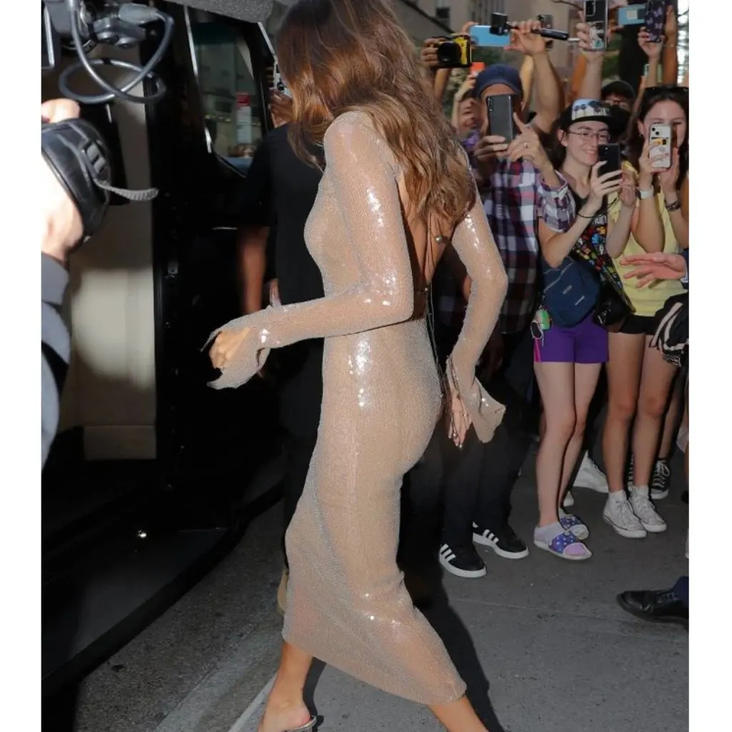 الأوروبية والأمريكية الراقية الأزياء الترتر الخامس الرقبة عارية الذراعين سليم صالح منتصف طول اللباس محطة مستقلة ملابس الحفلات #4