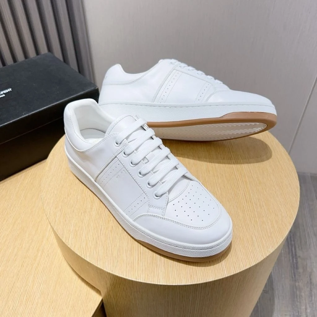 

2026 new lightweight men's sports shoes made of genuine leather, breathable and versatile, daily casual lace up board shoes