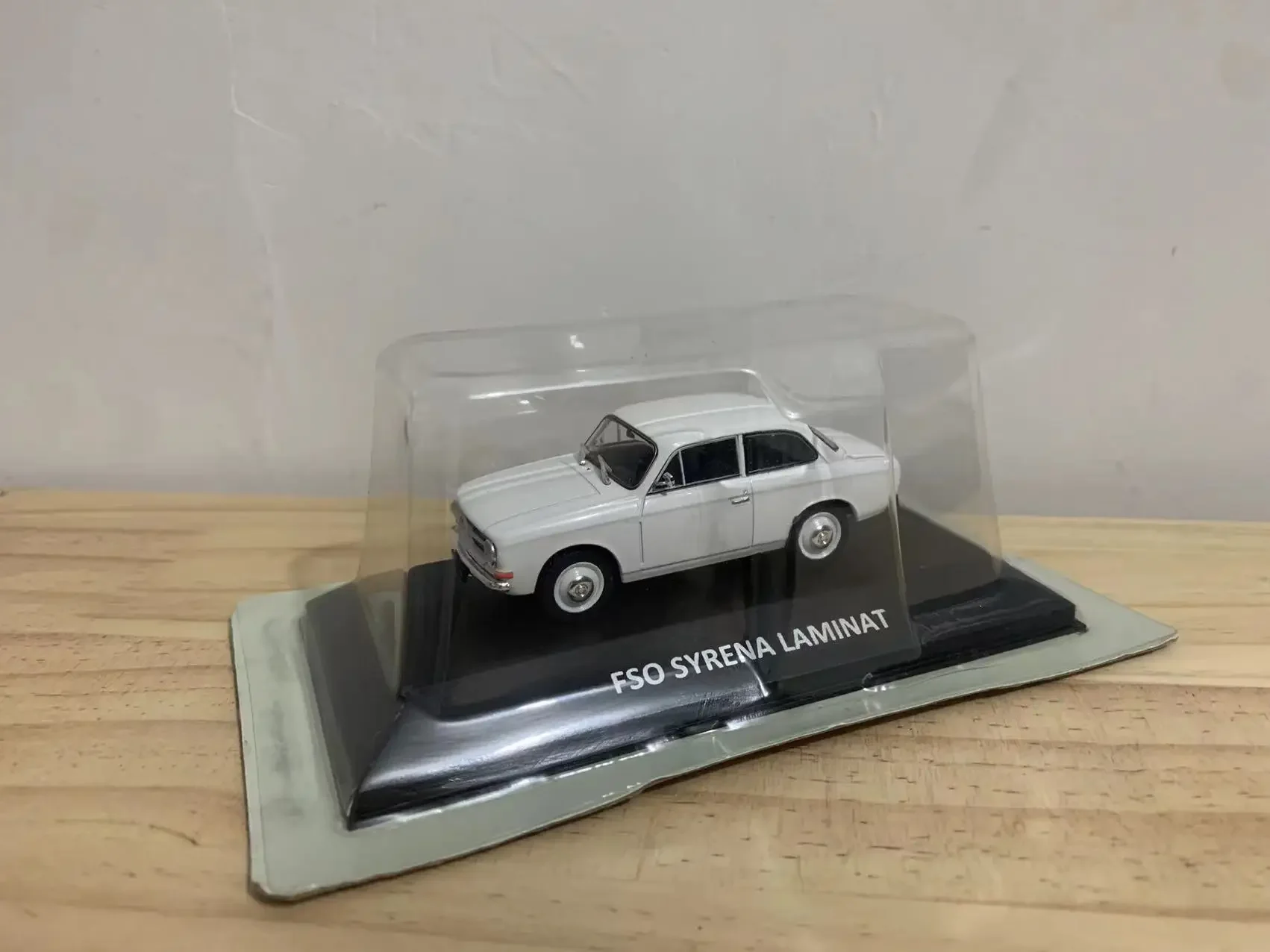 مجموعة قوالب زخرفة تذكارية 1/43 مقياس FSO Polonez SYRENA LAMINAT عرض نموذج سيارة لعبة هدية عيد