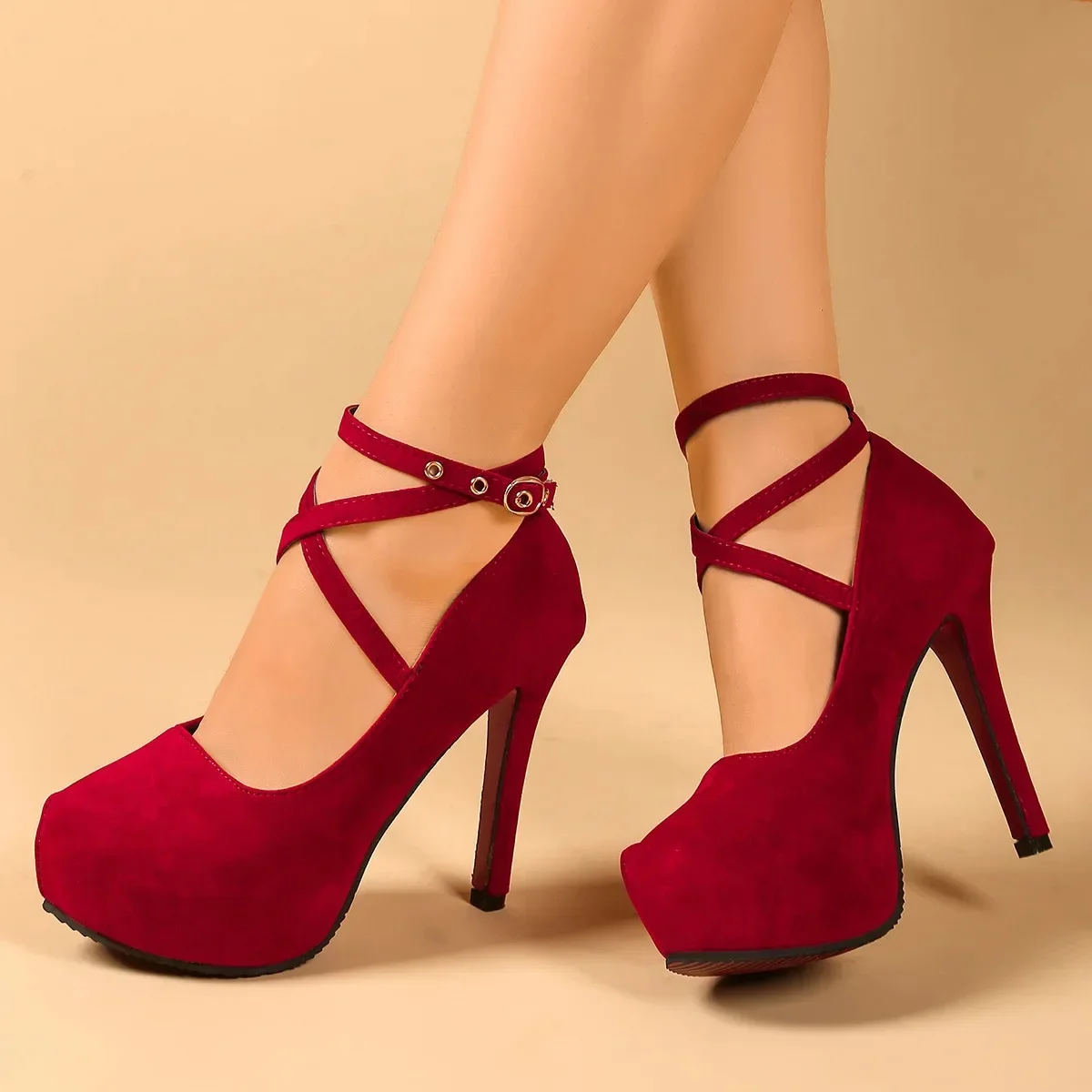 Zapatos de tacón alto con punta afilada y hebilla, de diseño moderno, con tacón grueso, para mujer, nueva colección de primavera, disponibles en tallas grandes, con tacón bajo, zapatos de un solo pie.