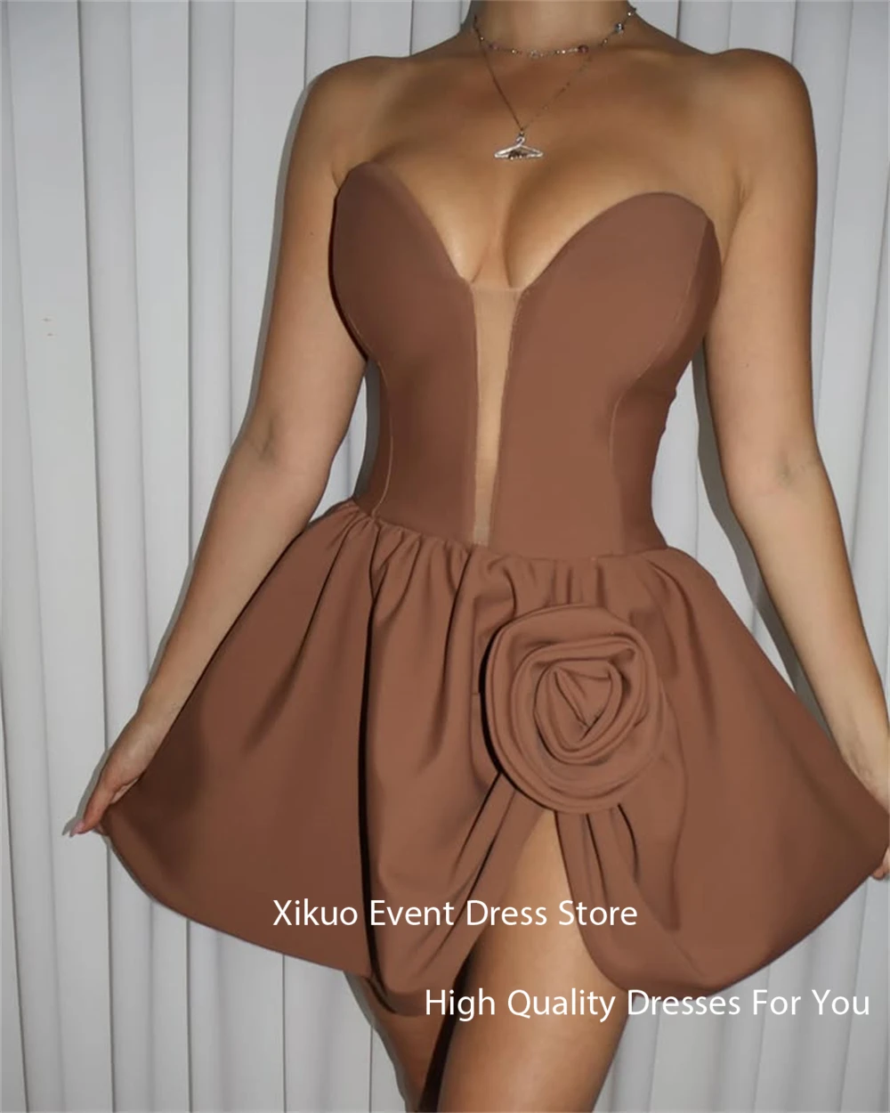 Xikuo Gaun Pesta Sayang Satin Anggun Gaun Prom Di Atas Lutut A-line Ilusi Gaun Selebriti Modern Koktail Disesuaikan