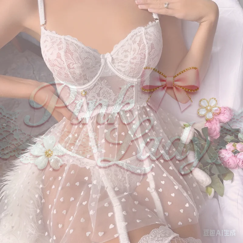 

New Style Romantic Nightgown With Lace And Floral Heart Mesh Suspender Skirt