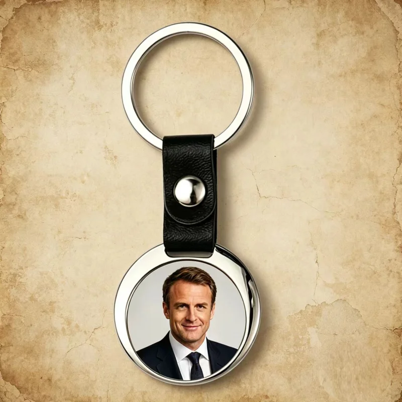 Custom Photo Keychain Leather Metal Texture Unique Meaningful Gift for Parents Couples Friends Personalized Keepsake