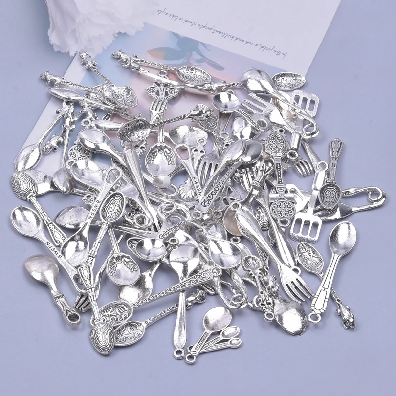 Vintage Tableware Spoon Charms Alloy Pendant For Necklace Jewelry Making Keychain Mix Antique Silver Color DIY Bulk Materials