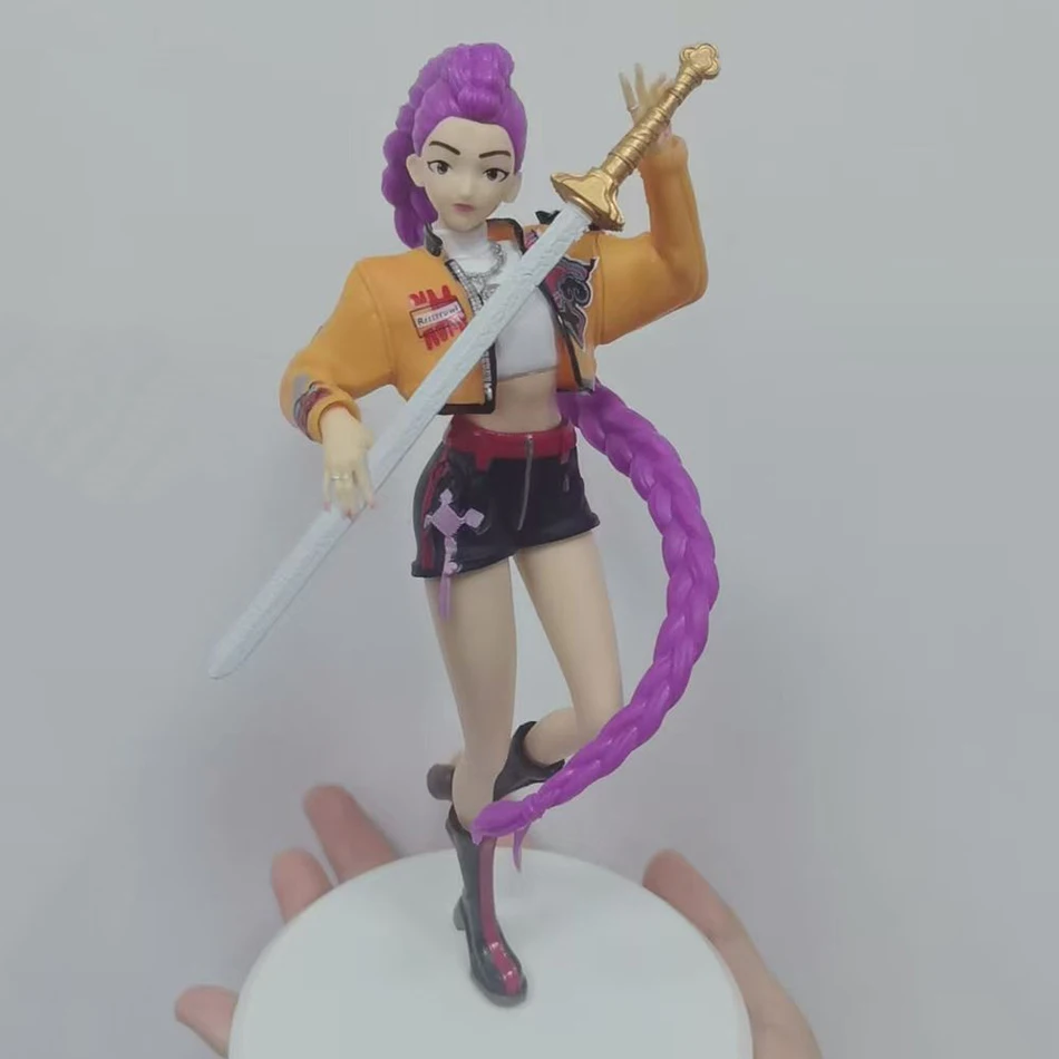 Kpop Demon Hunters Collezione di figure Desktop Decor Cartoon Anime Figure Modello Giocattoli Piatto Ornamenti da scrivania Figurine Doll Fans Regali