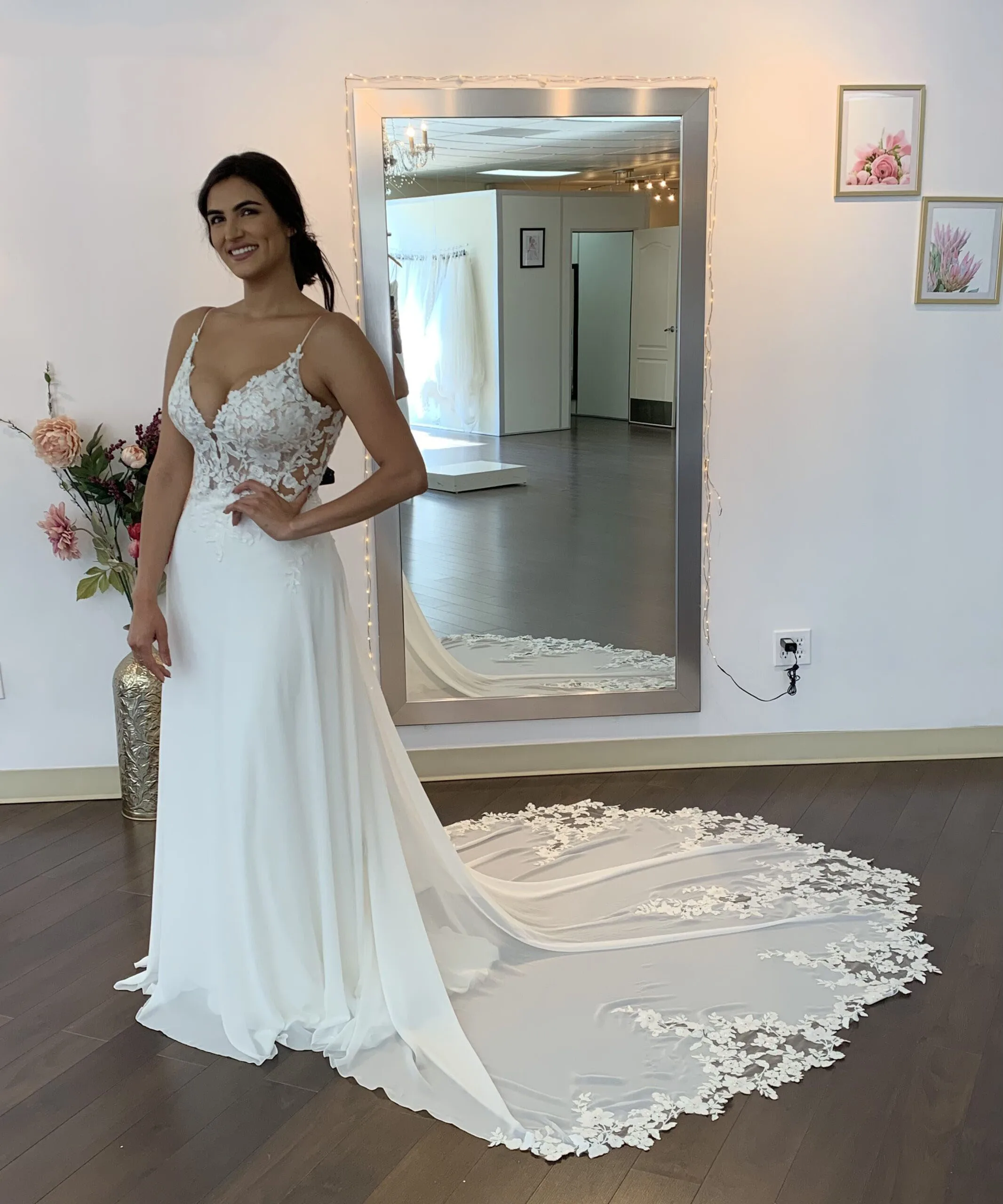 

E JUE SHUNG White Chiffon Boho Long Train Wedding Dresses Deep V-neck Lace Appliques Sexy Sheer Backless Bridal Gowns