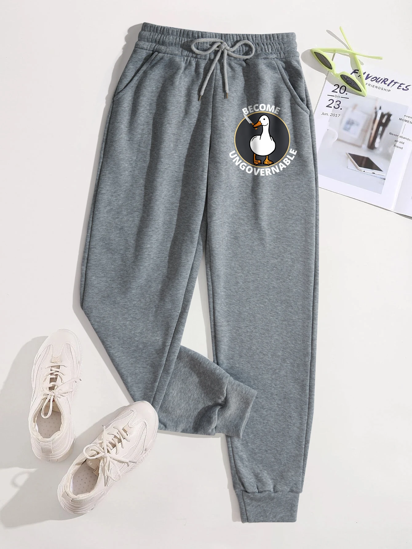 The Little Duck Holding A Knife Women'S Autumn Casual Basic Pant Versatile Pocket Fashion Trousers Trendy Street Pants Female