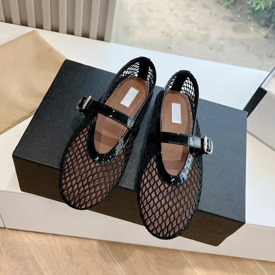 Sapatos femininos versão coreana sapatos de malha novo versátil casual sandálias planas respirável sapatos casuais para mulher 2025