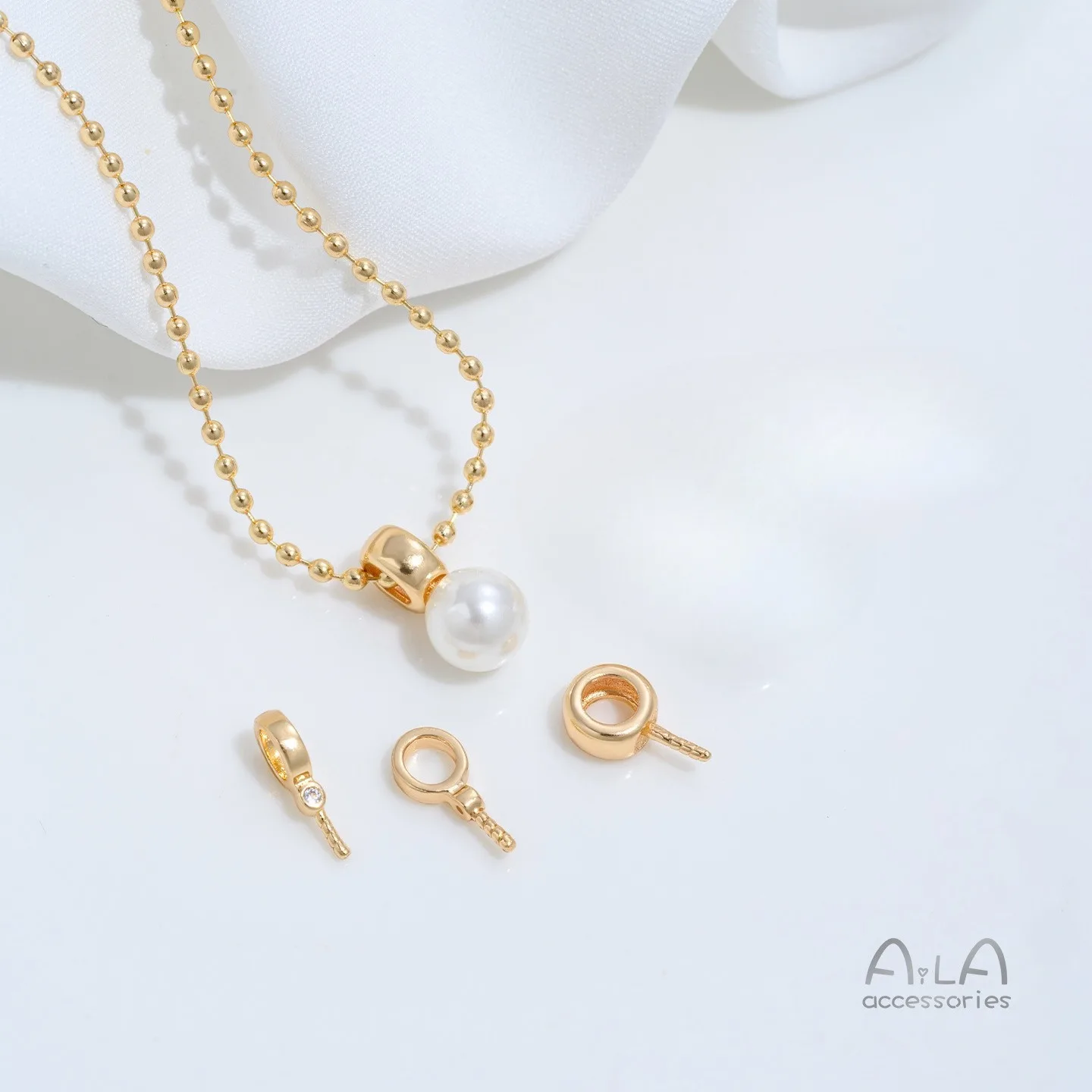 Gold Plated Brass Zircon Inlaid Round Lattice Pattern Pearl Empty Bezel Pendants DIY Bracelet Necklace Pearl Making Accessories