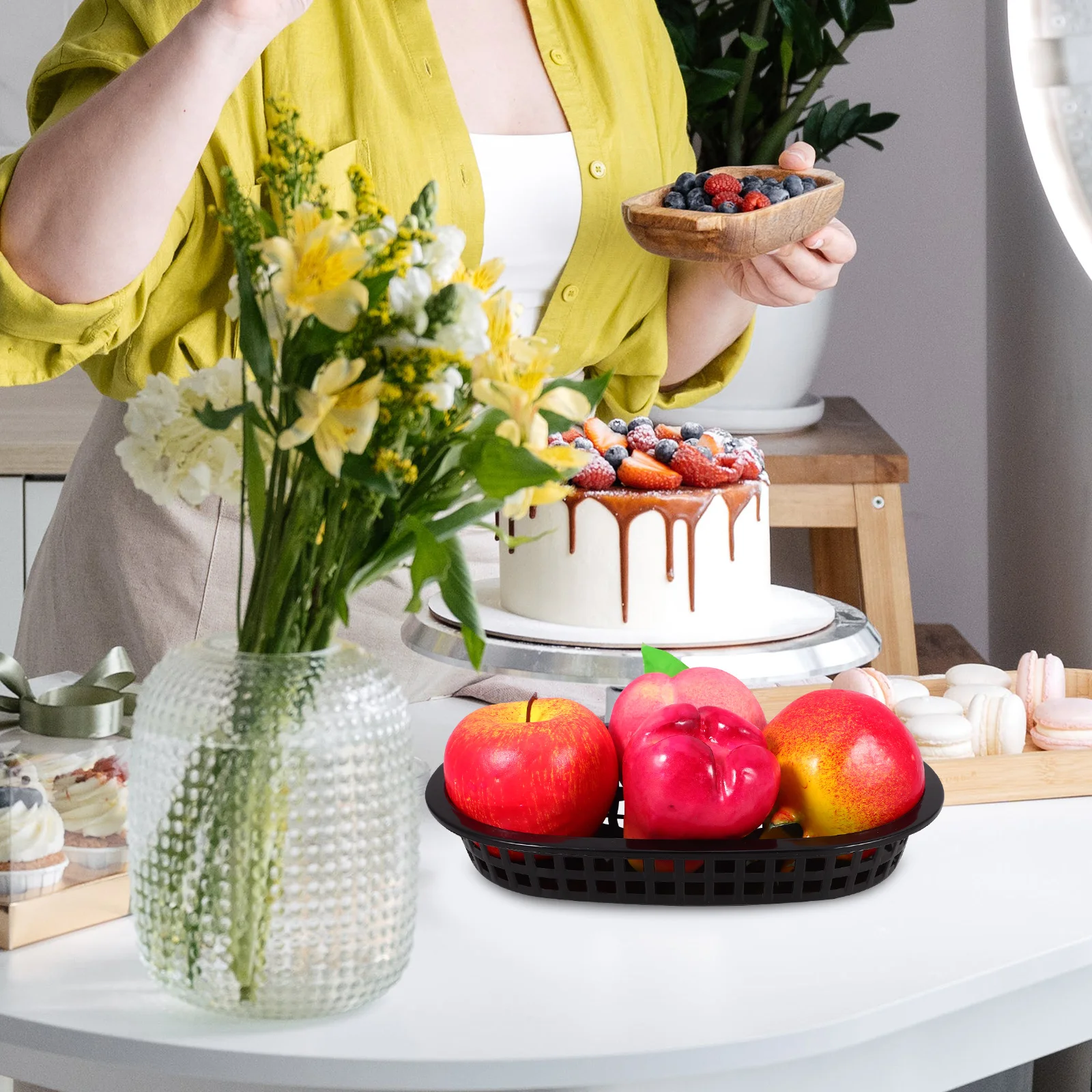 

24pcs Fast Food Basket Boat-Shaped Plastic Tray For French Fries Snacks Bread Storage Catering Picnic Sundries Organizer