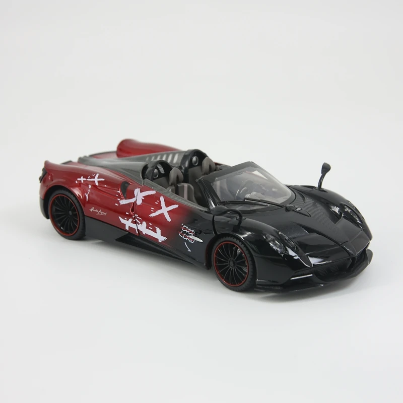 

CCA 1:24 Simulated Pagani Huayra alloy car model with doors that can open sound and light supercar ornaments