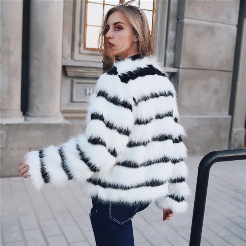

Striped Winter Women Eco Fur Coat Color Blocked Round Neck Female Aitificial Fur Jacket Detailed Desinged Lady Mink Fur Jacket