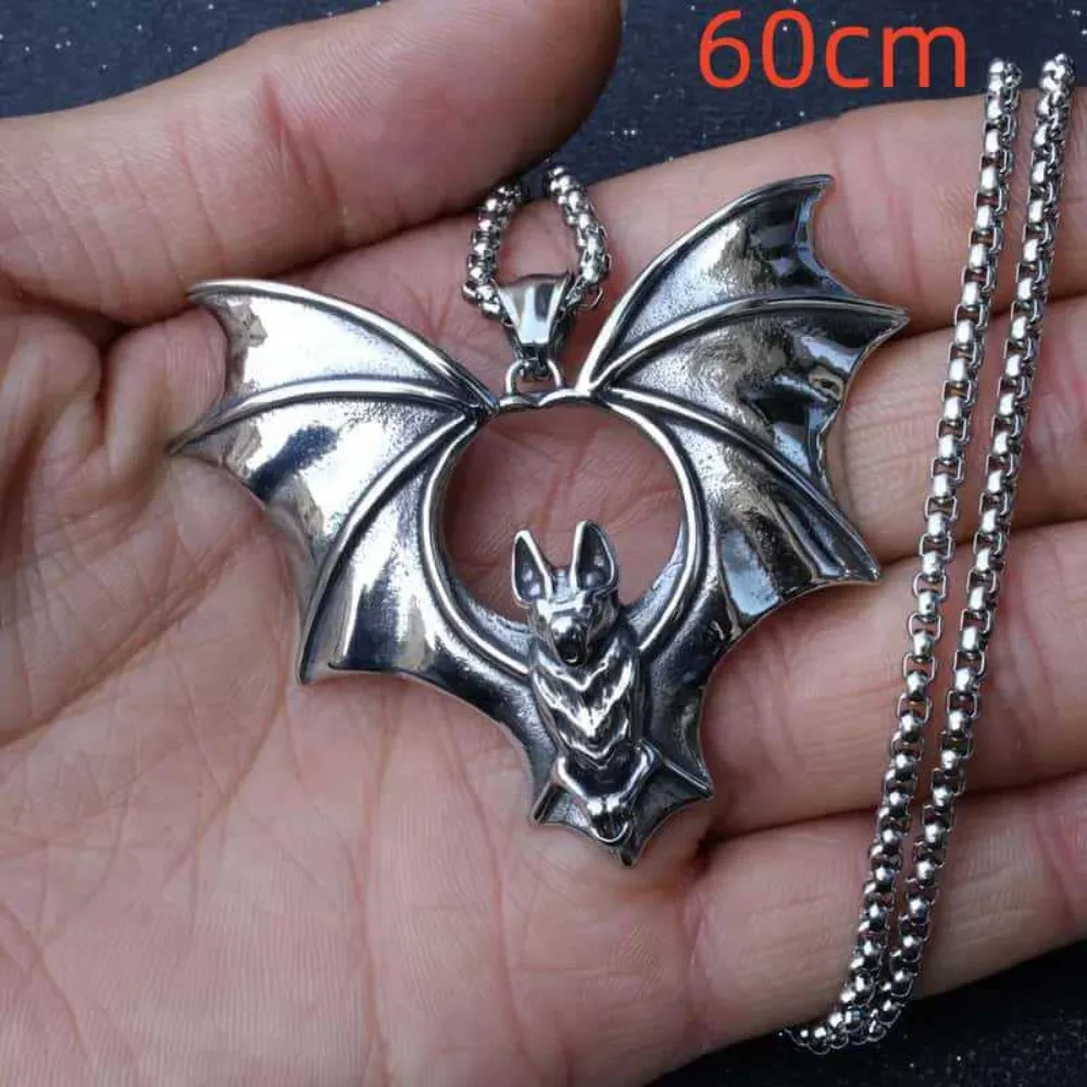Personality Punk Sliver Color Vampire Bat Pendant Necklace for Men Women Dark Gothic Style Halloween Party Collar Chain Jewelry