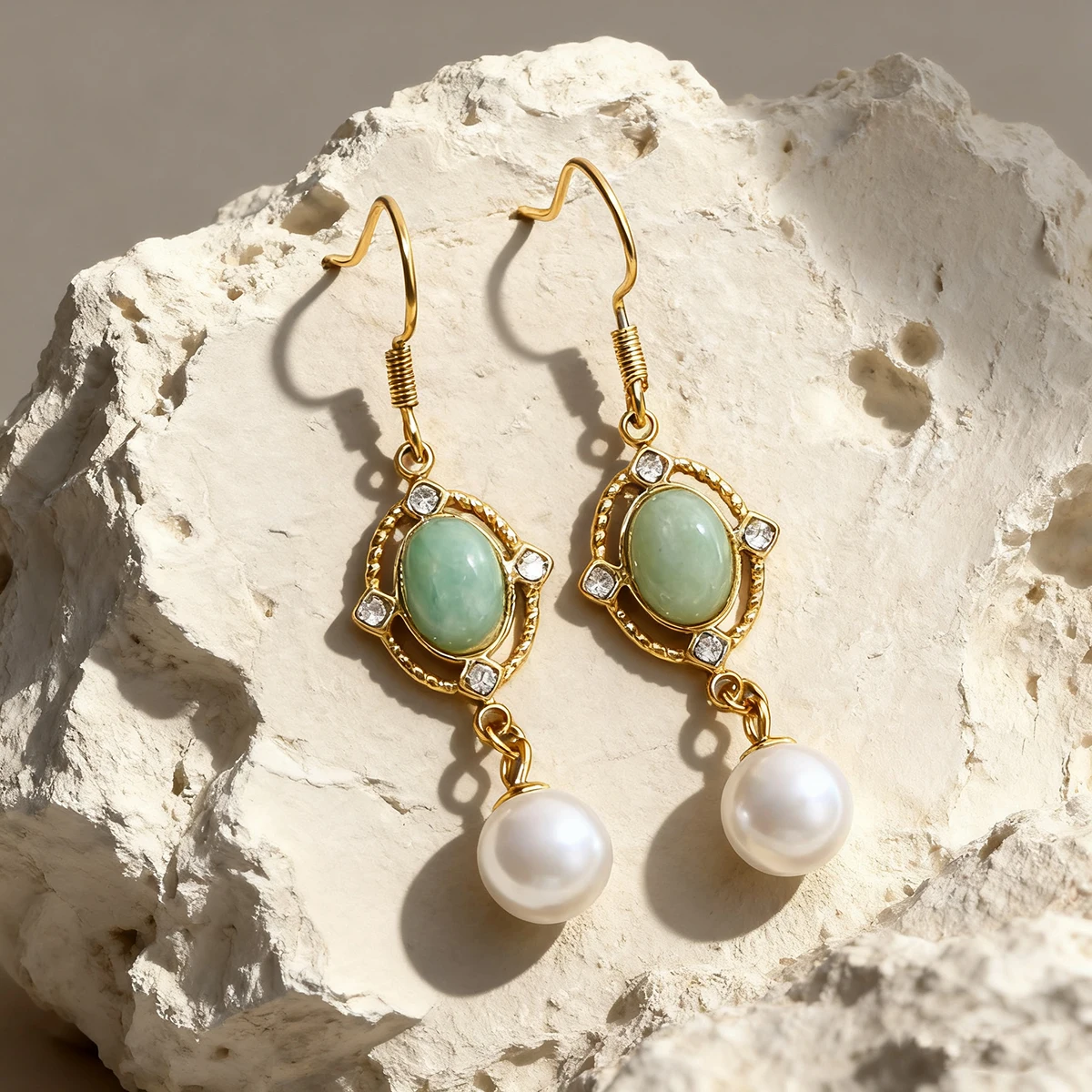 

SOVOB Vintage Ethnic Style Natural Stone Imitation Pearl Gold-Plated Earrings Women's Fashion Minimalist Holiday Jewelry Gifts