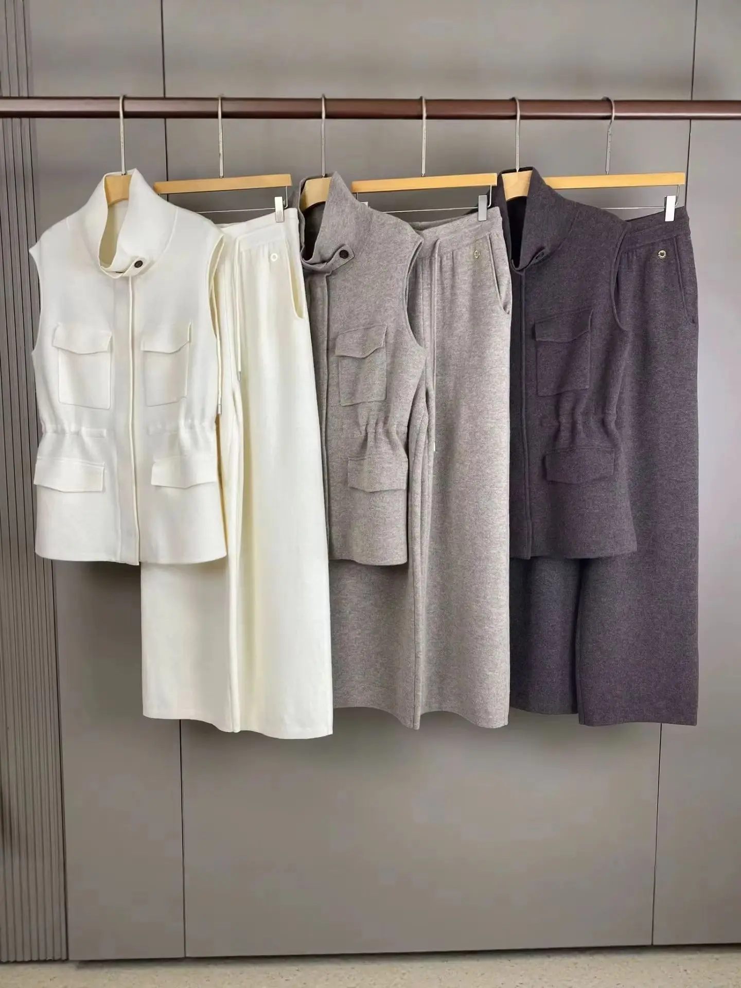 2026 Women's Fall/Winter New Pure Cashmere Stand-Collar Vest and Straight-Leg Wide-Leg Trousers with Elastic Waist