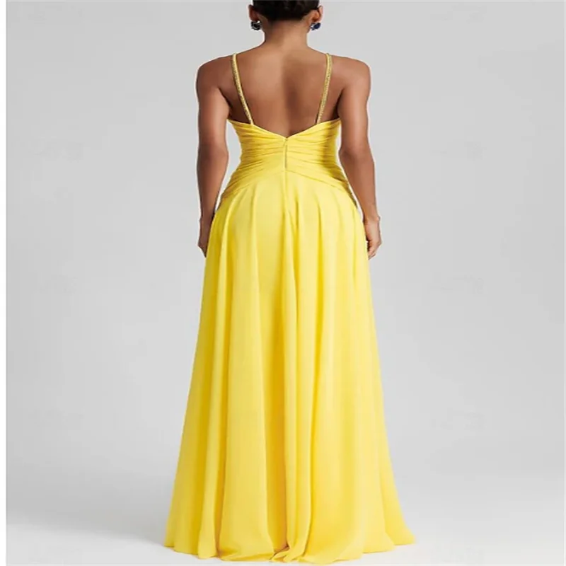 Abiti da ballo a trapezio lunghi fino al pavimento Eleganti senza maniche con collo gioiello Chiffon formale per invitati al matrimonio con pieghe glitterate con strass