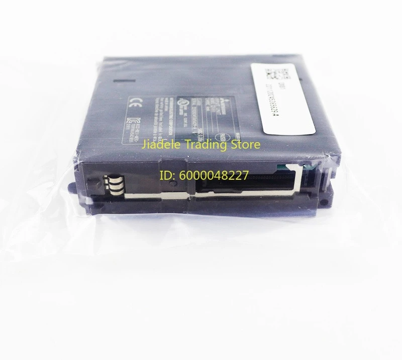 QX81 Japan Q series DC input 32 points DC24V 4m PLC module 24VDC/4mA common cathode 32 points input module QY81P