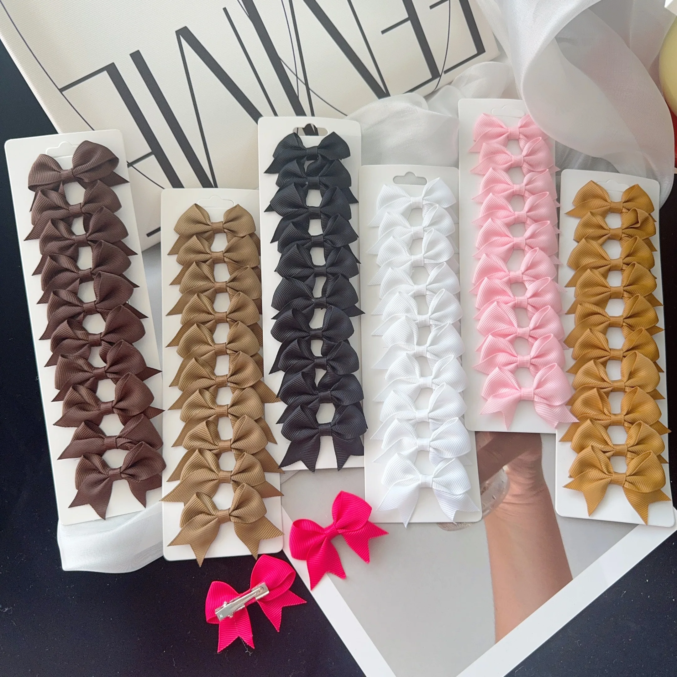 10pcs/set 2.4inch Grosgrain Ribbon Arcos Grampos de cabelo para crianças Meninas Pequeños Bowknots Hairpins Headwear Acessórios para o cabelo