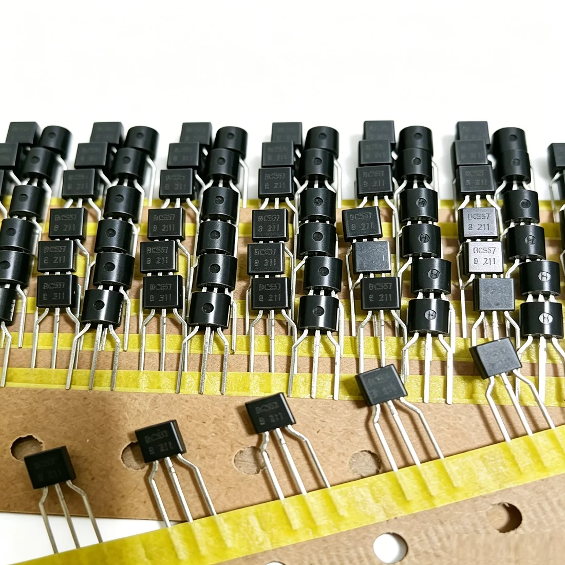 10 PCS BC557B TO-92 Through Hole Triode HFE 300-400 General Purpose Amplifier Transistor