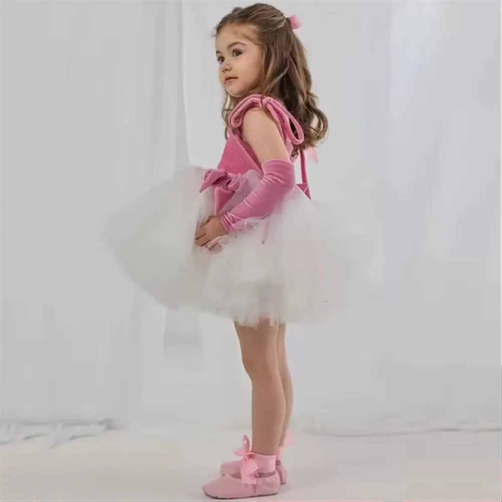 

Customized Cute Flower Girl Dress for Wedding Velvet Bow Knee Length Ball Gown Kids Birthday Party Dress First Communion Gown