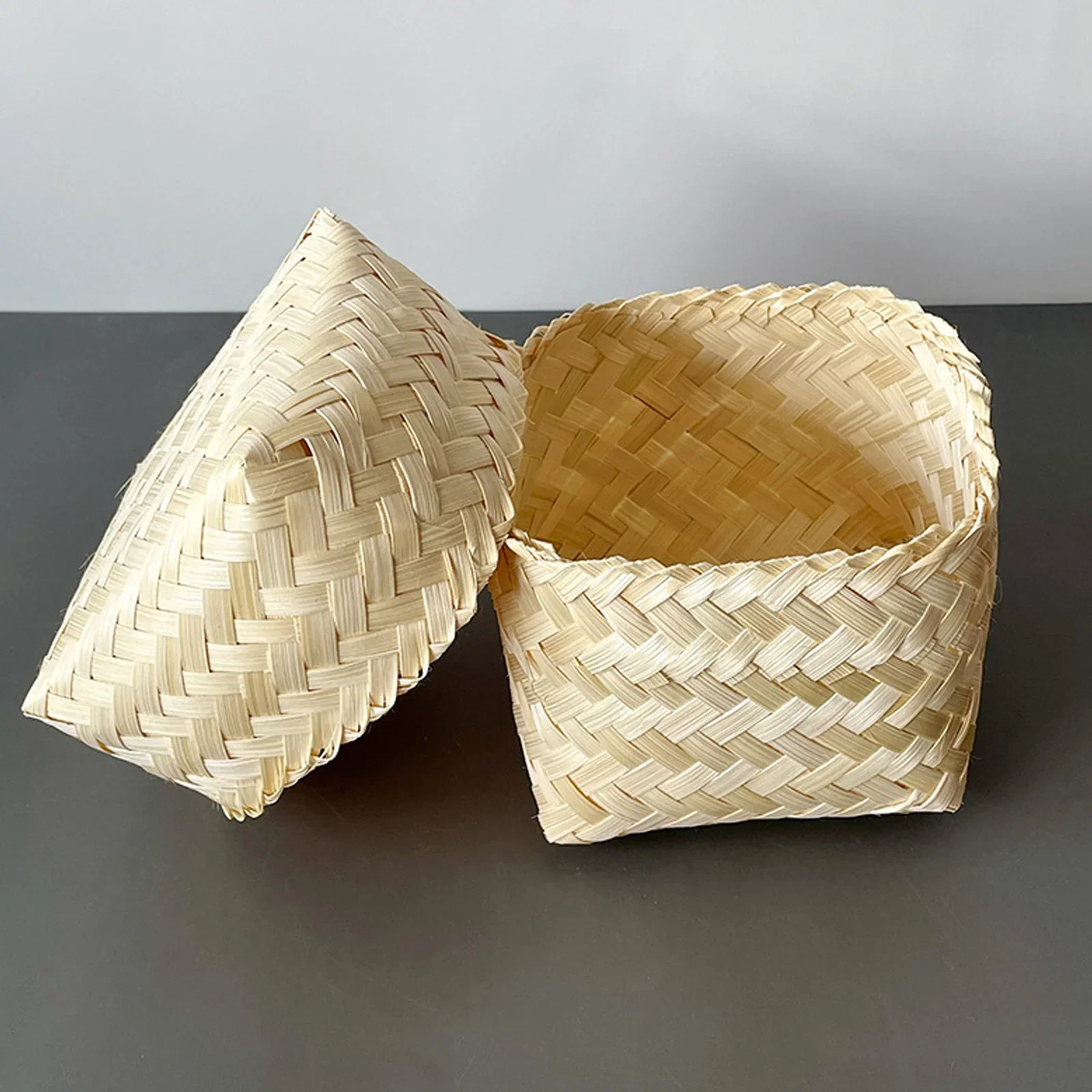 Gift Basket Bamboo Baskets Souvenir Box Souvenirs Braided Traditional Craft For Wedding Beautiful With Cover Handmade