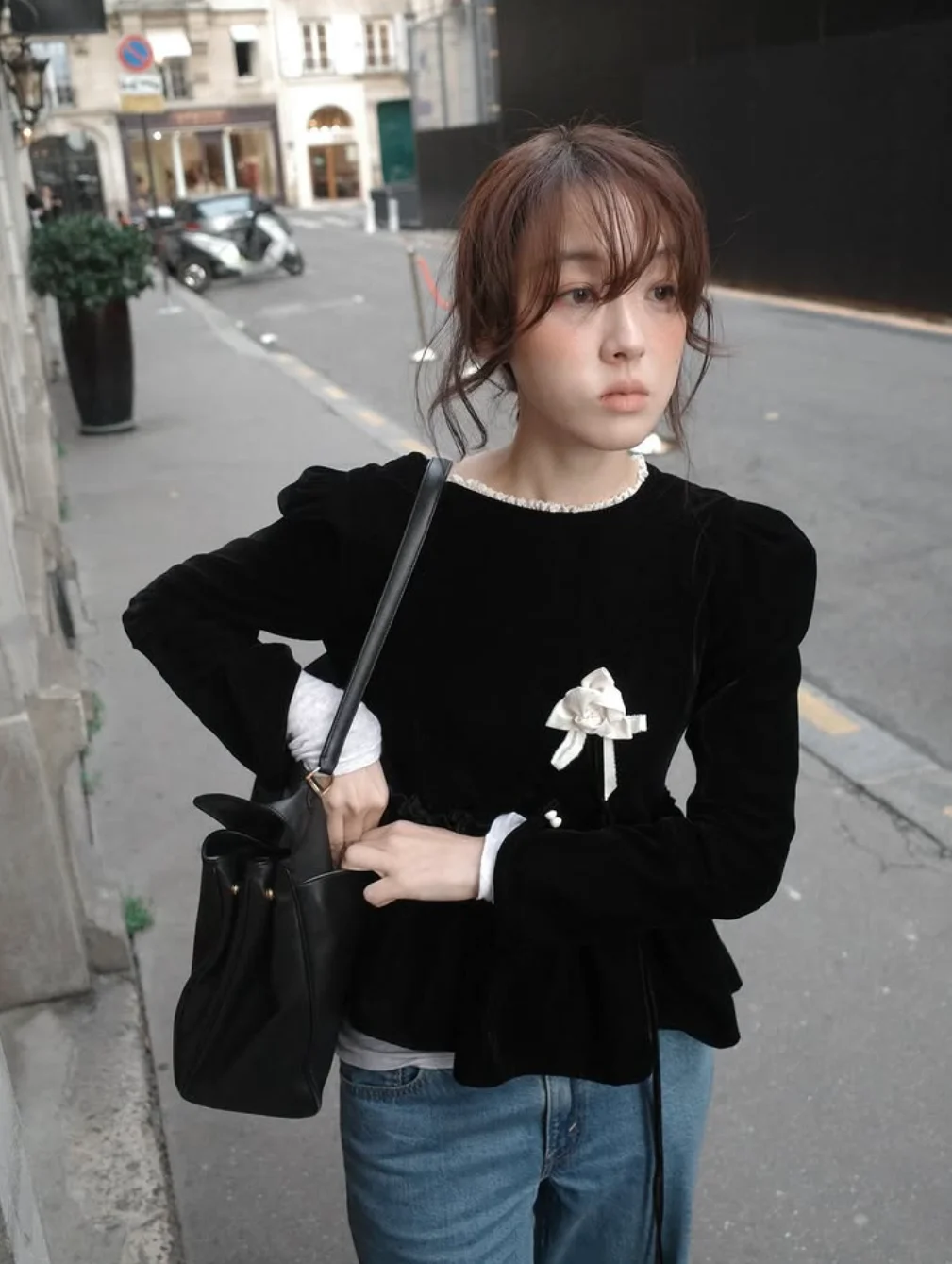 

Винтажная женская бархатная блузка с длинным рукавом, оборками и цветочным принтом, приталенная, классическая, черная