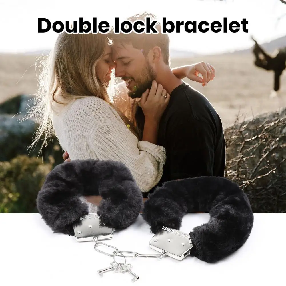 Cosplay Accessories Double Lock Manacle Soft Faux Fur Bracelet Stainless Wrist Ankle O Ring Heavy Duty Hand Cuffs Adult for Cops