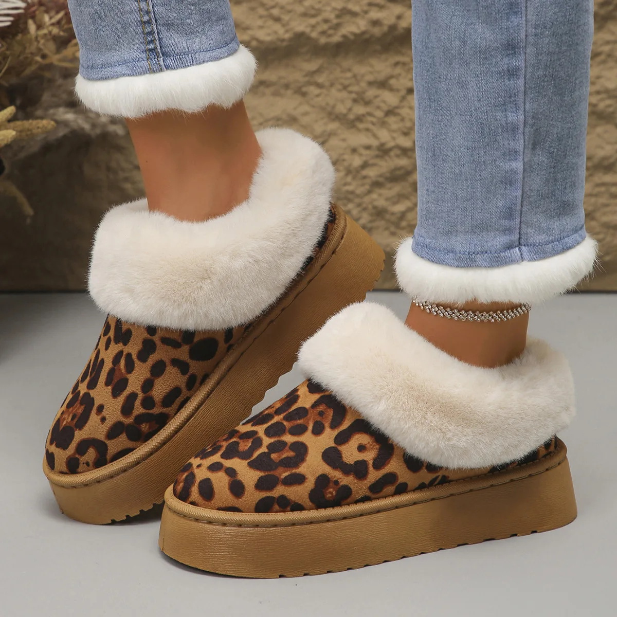 2025 Winter Women Boots  Fashion Fluffy Fuzzy House Shoes for Women Plush Women Boots for Indoor Non-slip Cotton Slides Boots