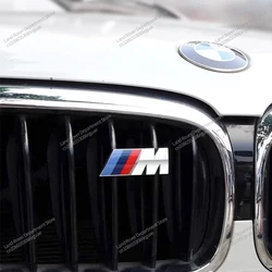 Emblema del distintivo della griglia anteriore dell'auto per BMW M Logo G60 E60 E46 X3 X4 X5 X6 F48 G01 E84 E83 F39 F10 F30 G11 G07 G86 G80 E90 E60 E61 E93