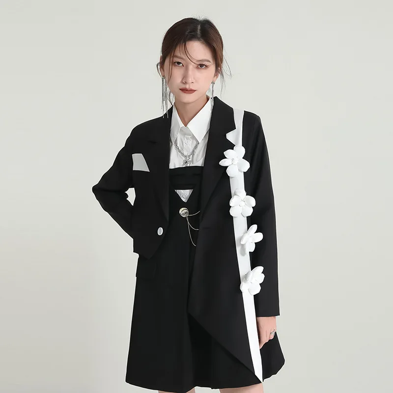 

2024 Early autumn new design sense suit jacket female everything irregular thin flower small suit