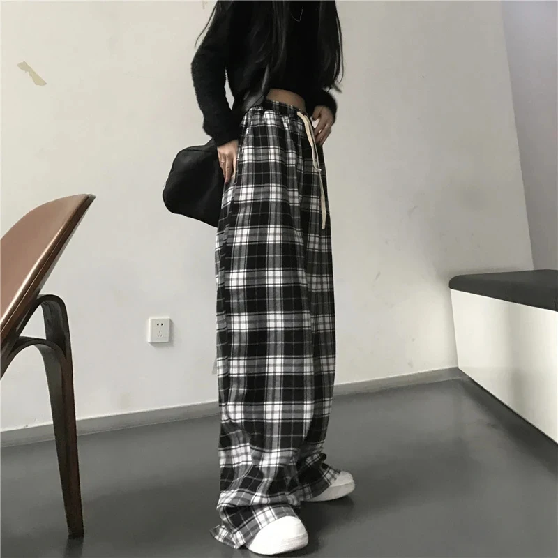 

2026 New Women Oversize Plaid Sweatpants Baggy Elastic Waist Pockets Hip Hop Loose Unisex Trousers