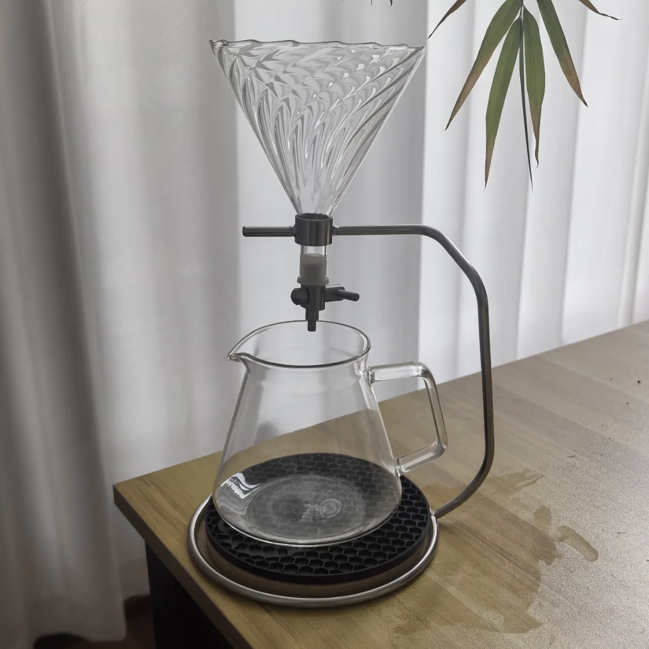 Hand brewed coffee sharing pot Household high borosilicate heat-resistant explosion-proof glass drip filter sharing pot Hand