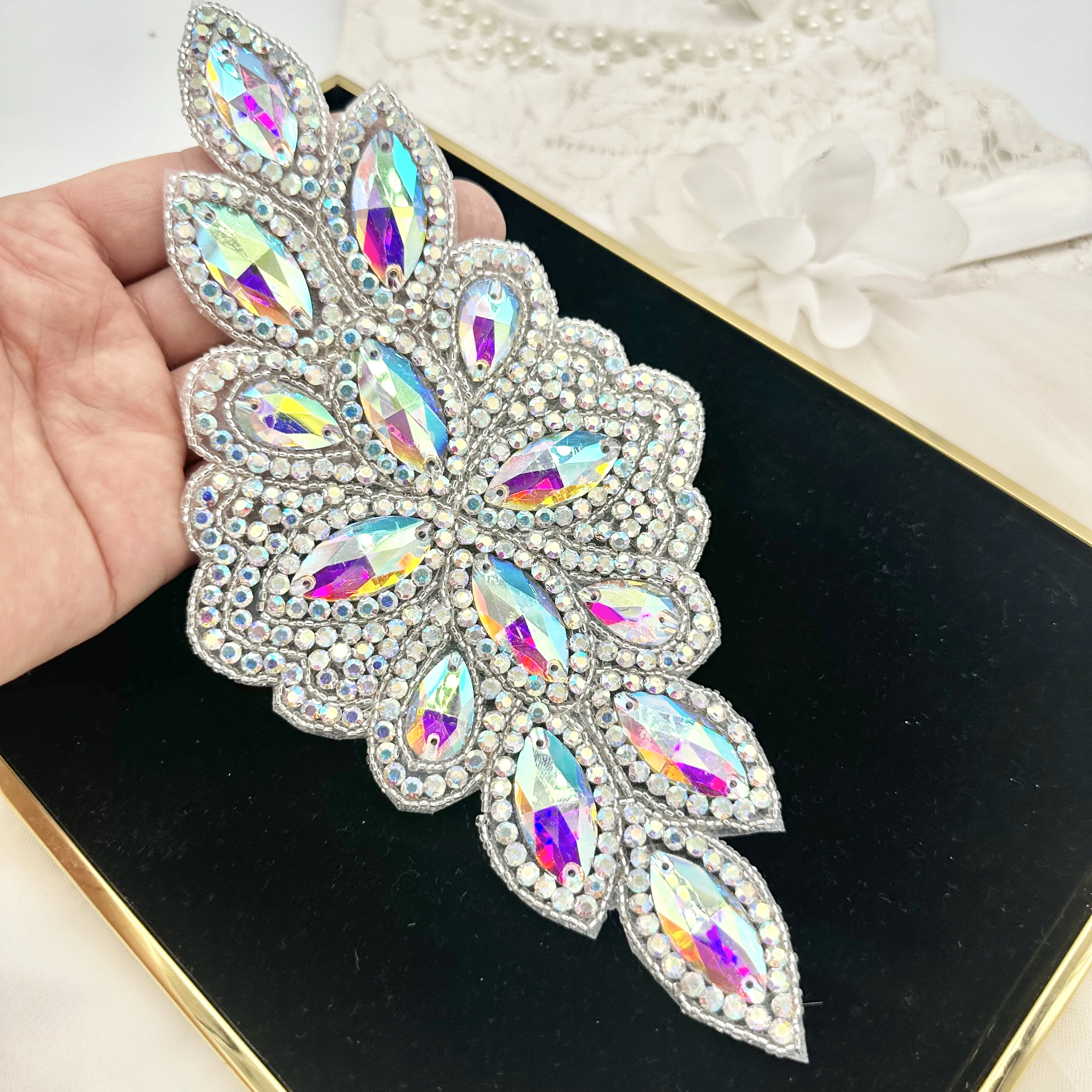 Shiny DIY Sequin Bead Assorted Assorted Ladies Wedding Dress Dance Belt Accessories Sparkling Hand-sewn Irregular Glass Diamond