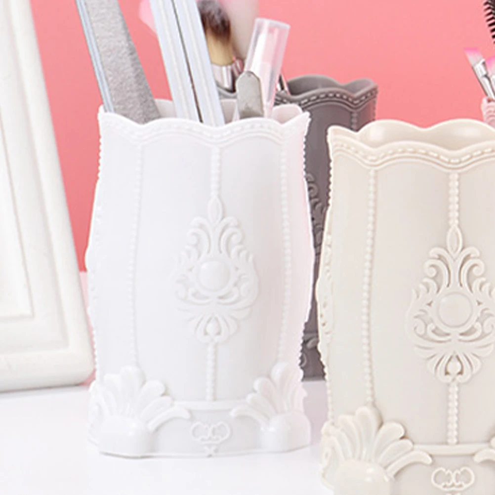 

2pcs Nail Pen Holder Plastic Makeup Brush Organizer Desk Pencil Holders for Child Safe Material Storage Solution