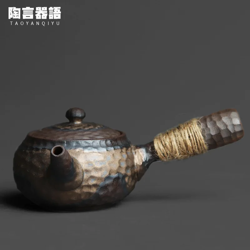 Japanese retro pottery hammer pattern side handle teapot rock mine clay material kung fu tea ceremony hand-held tea maker