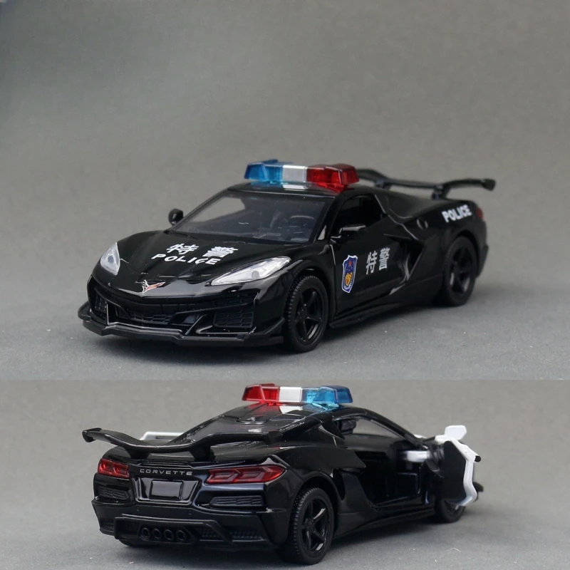 시뮬레이션 1/32 스케일 쉐보레 코르벳 Z06 경찰차 모델 소리와 빛 풀백 장난감 자동차 어린이 소년 선물