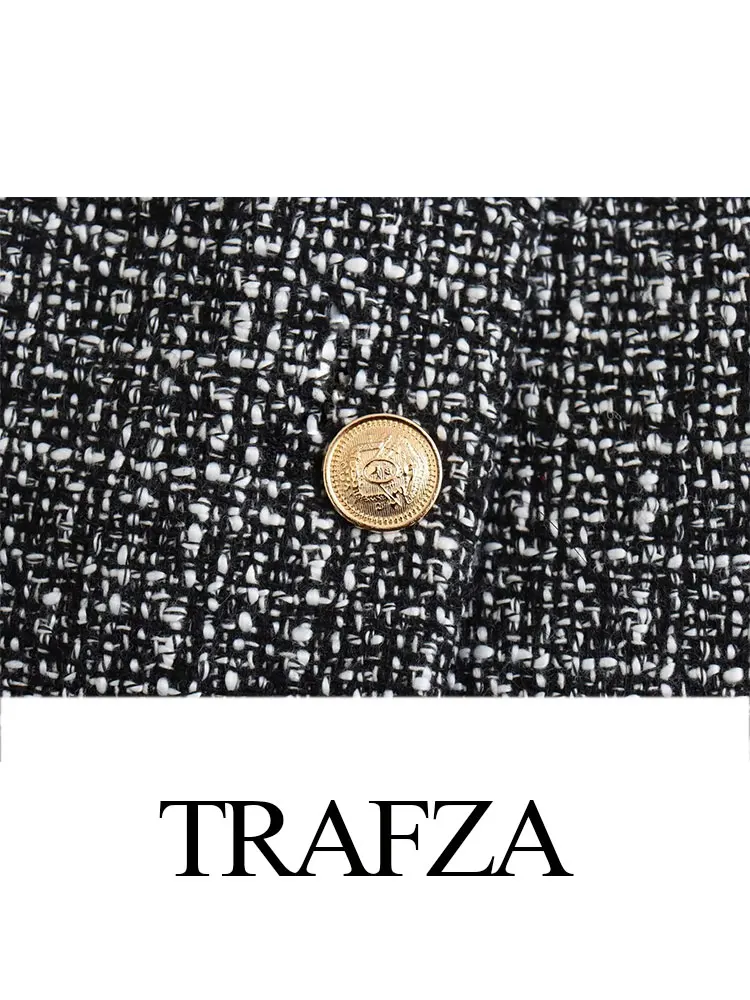 TRAFZA 2024 Spring Women\'s Small Fragrance Textured Jacket Round Neck Chic Pocket Style Women\'s Metal Breasted Short Street Coat