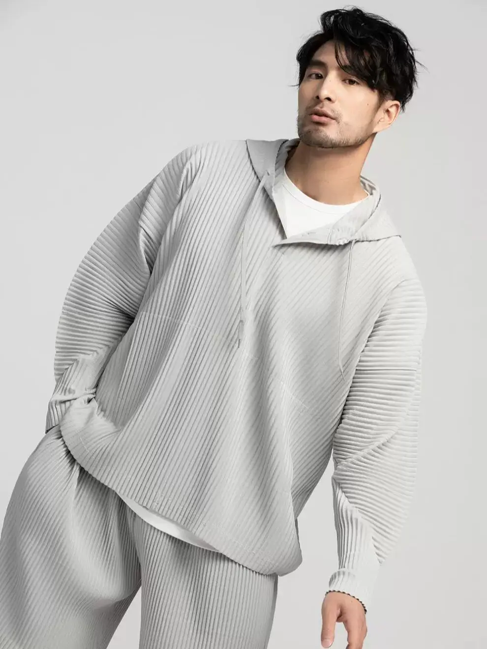 Miyake Pleated Hoodies For Men Black Hoodie Solid Color Coat Breathable Loose Drawstring Casual Top