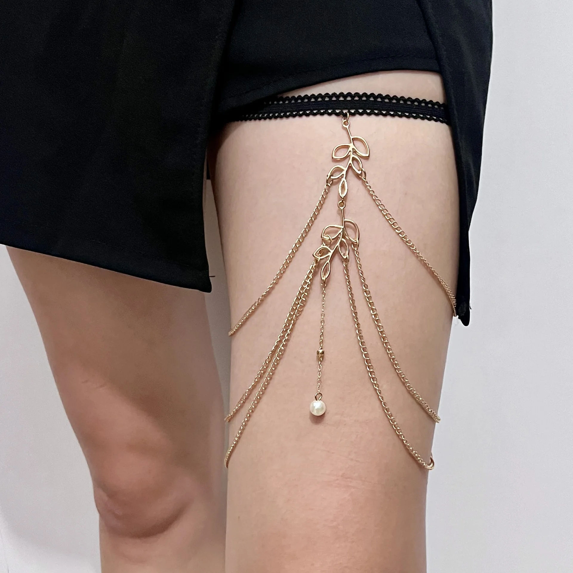 Sexy thigh chain elastic multi-layer leaf long leg chain for women