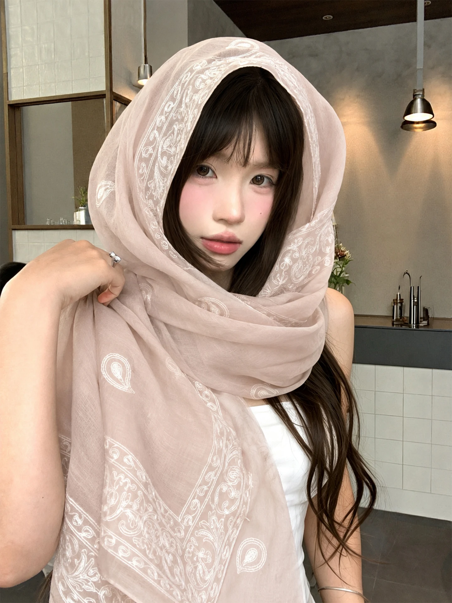 Lightweight Shawl Scarf Women's 2026 New Summer Travel Photography Outerwear Wrap Ethnic Style Versatile Fashion Accessory