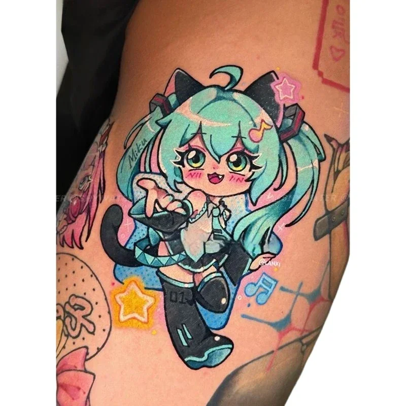 الكرتون الأزرق الشعر فتاة الوشم المؤقت أنيمي نقل الوشم الذراع الخصر هيئة الفن مقاوم للماء وهمية الوشم ملصق للمرأة الرجل