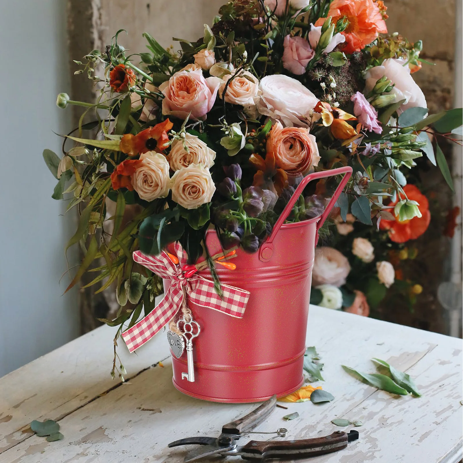 

1PC Heart Shaped Flower Pot Bow Succulent Planter Home Decor Iron Storage Bucket 5x8 5xH11cm Valentine Gift Household