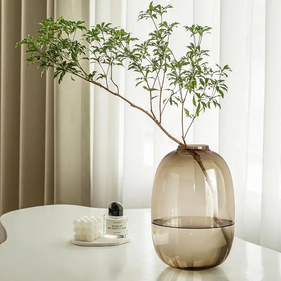 

Brown Glass Vase Round Clear Colored Flower Vase for Centerpiece Long Stem Branch Fresh Artificial Plant Bottle Modern Home Indo